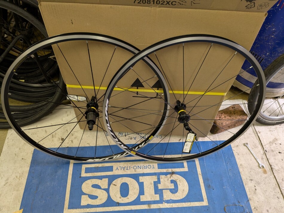 Aksium | カワサキ乗物デパート